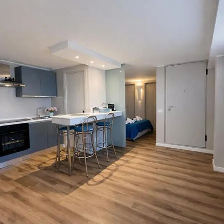 -3 Min Walk From The Metro- Wi-fi And Privacy - Appartement *
