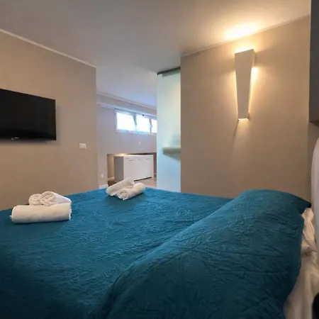 -3 Min Walk From The Metro- Wi-fi And Privacy - Rome