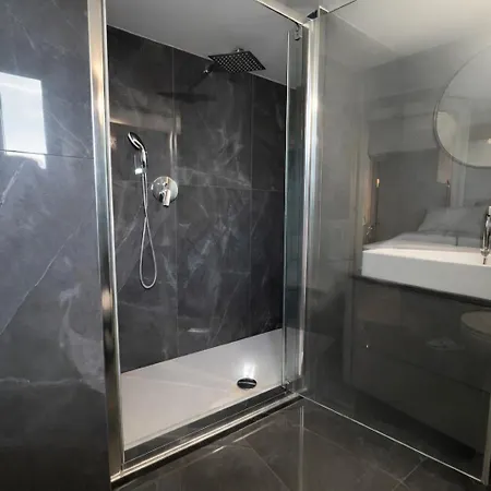 -3 Min Walk From The Metro- Wi-fi And Privacy -